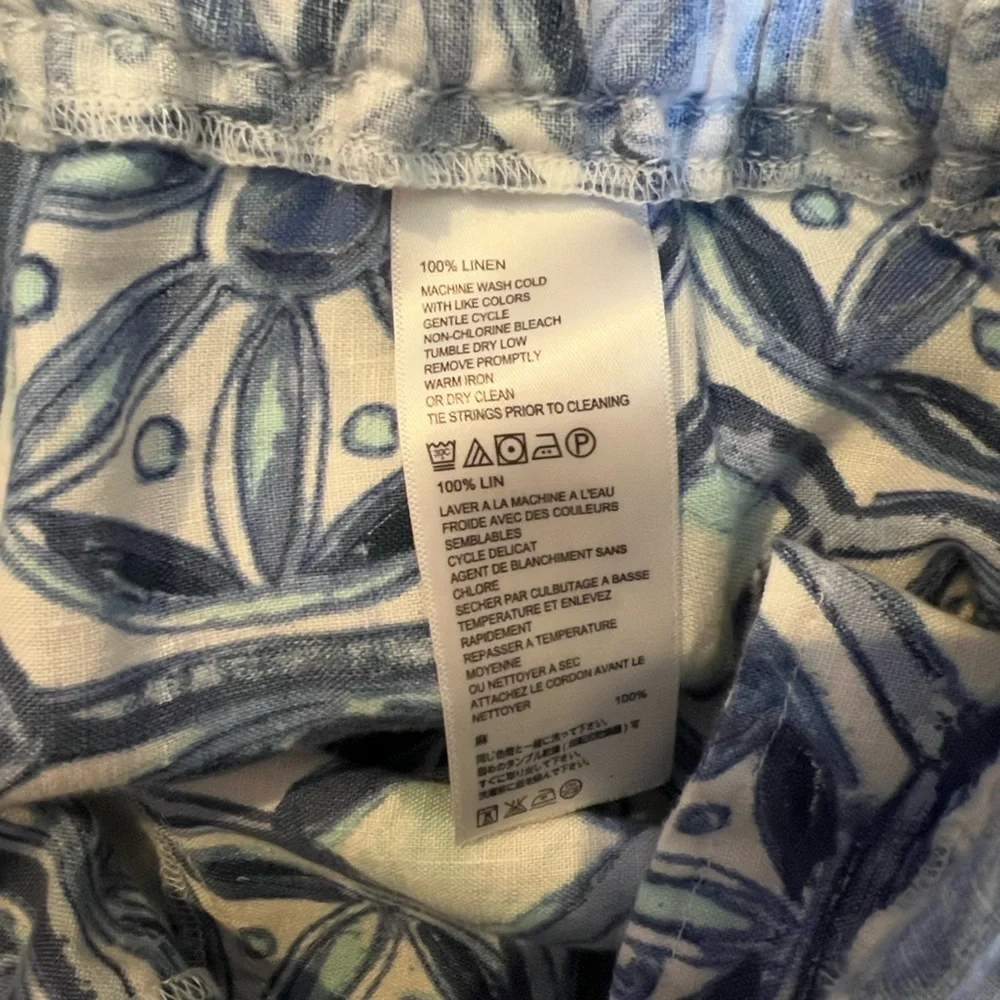 Tommy Bahama Blue and White Patterned Pants - Picture 7 of 9